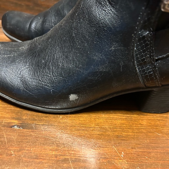 GUC black ankle booties, Sz 10 - Picture 3 of 4